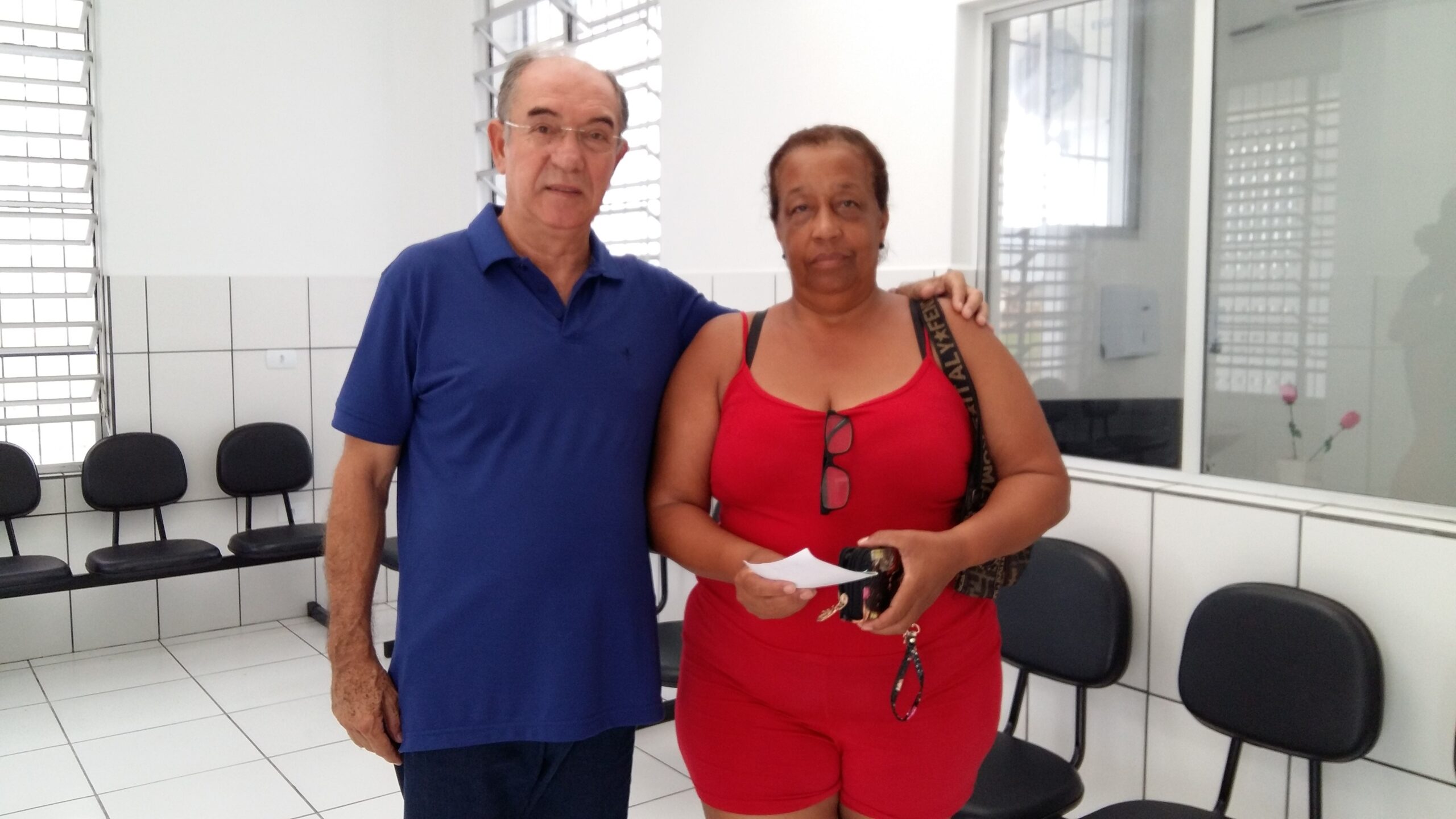 Dona Anilza foi a primeira paciente do posto de saúde Valter Oliveira