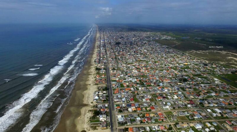 Decreto proíbe aglomeração nas praias e locais públicos